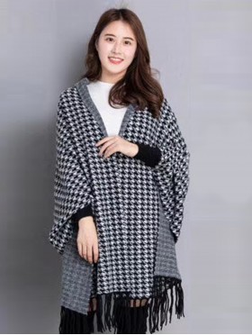 Cashmere Feeling Reversible Houndstooth Open-front Cape